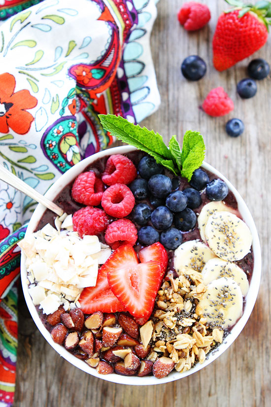 7 Must Have Smoothie Bowl Recipes – Blueberry and Cherry Edition ...