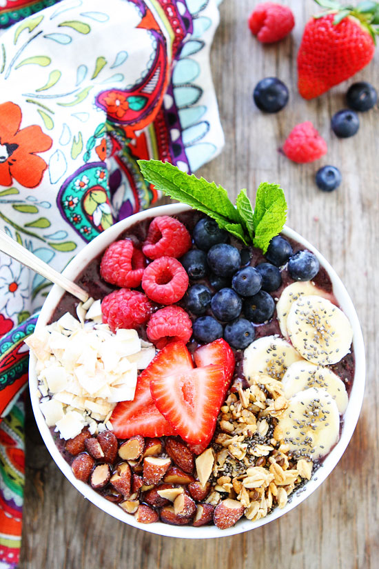 Berry Banana Smoothie Bowl 4 - Rainier Fruit