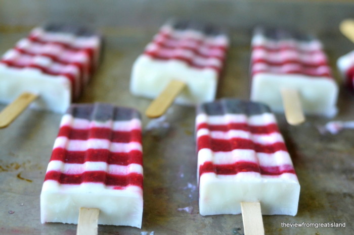 Red white and blueberry yogurt popsicles for the 4th of July - Rainier Fruit