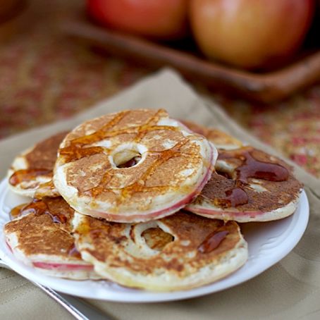 apple ring pancakes - Rainier Fruit